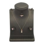 نصف طقم اطفال ذهب عيار 18 الوزن 2.49 جرام