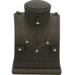 نصف طقم اطفال عيار 18 الوزن 1.65 جرام