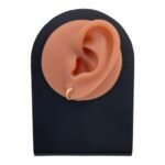 حلق ذهب عيار 18 الوزن 1.37 جرام