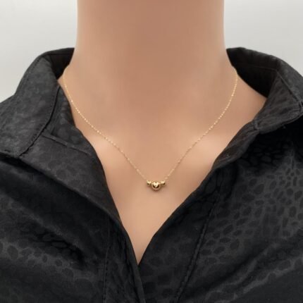عقد ذهب عيار 18 الوزن 0.92 جرام