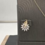 ⁦نصف طقم ذهب عيار 18 الوزن 7.95 جرام⁩ - الصورة ⁦3⁩