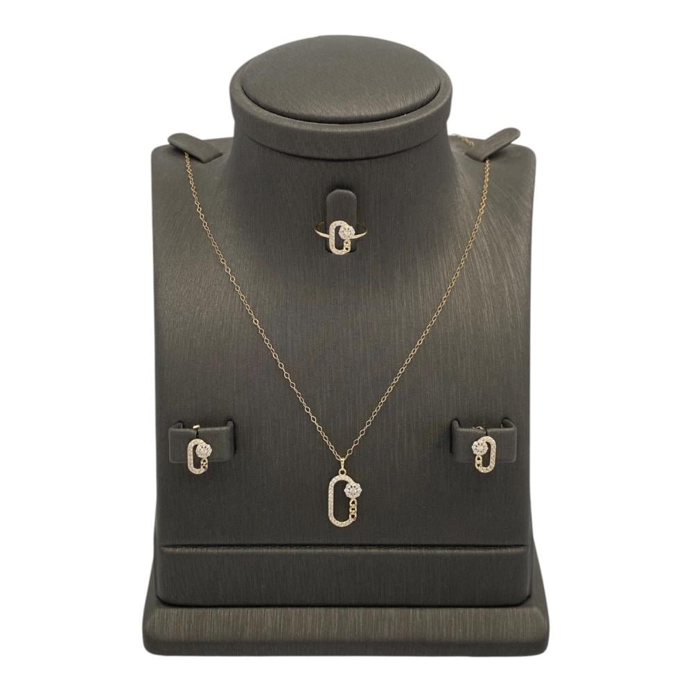 نصف طقم اطفال ذهب عيار 18 الوزن 2.03 جرام نصف طقم اطفال ذهب عيار 18 الوزن 2.03 جرام