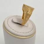 ⁦خاتم ذهب عيار 21 الوزن 3.84 جرام⁩ - الصورة ⁦3⁩