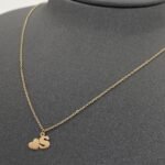 ⁦حرف S ذهب عيار 18 الوزن 1.71 جرام⁩ - الصورة ⁦2⁩
