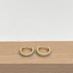 ⁦حلق ذهب عيار 18 الوزن 2.11 جرام⁩ - الصورة ⁦2⁩