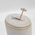 ⁦خاتم ذهب عيار 18 الوزن 1.06 جرام⁩ - الصورة ⁦3⁩