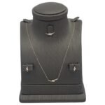 نصف طقم اطفال ذهب عيار 18 الوزن 1.61 جرام