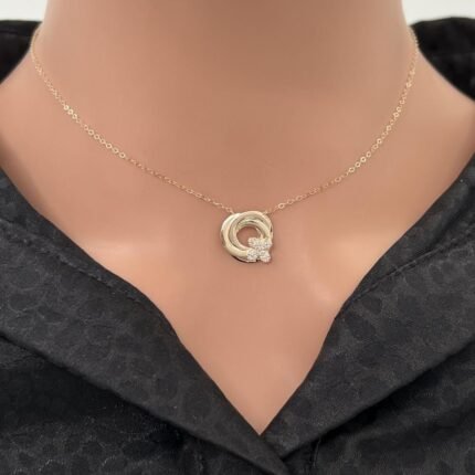 عقد ذهب عيار 18 الوزن 1.58 جرام