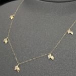 ⁦عقد تشوكر ذهب عيار 18 الوزن 1.08 جرام⁩ - الصورة ⁦5⁩