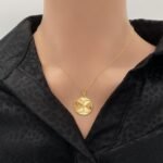 عقد زاوية الشفاء عيار 21 وزن 1.77 جم عقد ذهب ناعم هدية راقية