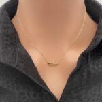 عقد ذهب عيار 18 الوزن 0.64 جرام