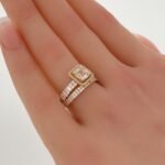 ⁦تونز ذهب عيار 18 الوزن 3.27 جرام⁩ - الصورة ⁦2⁩