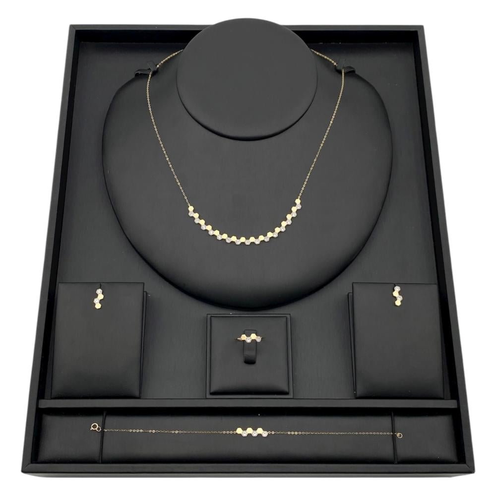 طقم ذهب شوميه عيار 18 وزن 6.43 جم روعة في كل تفصيلة طقم ذهب شوميه عيار 18 وزن 6.43 جم روعة في كل تفصيلة