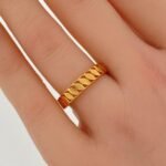 ⁦خاتم ذهب عيار 21 الوزن 2.28 جرام⁩ - الصورة ⁦2⁩