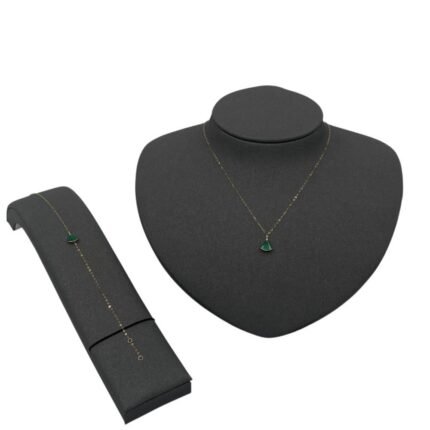 عقد وإسواره ذهب عيار 18 الوزن 0.90 جرام