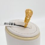 ⁦خاتم ذهب عيار 21 الوزن 2.35 جرام⁩ - الصورة ⁦2⁩