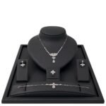 طقم ذهب عيار 18 الوزن 10.69 جرام