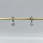 ⁦حلق اطفال ذهب عيار 18 الوزن 1.04 جرام⁩ - الصورة ⁦2⁩