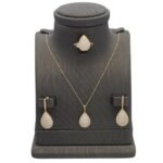 نصف طقم ذهب دمعه عيار 18 الوزن 10.08 جرام