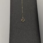 ⁦عقد وإسواره ذهب عيار 18 الوزن 0.85 جرام⁩ - الصورة ⁦2⁩