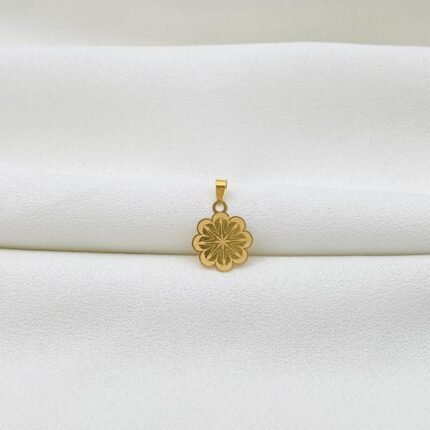 تعليقه ذهب عيار 18 الوزن 0.23 جرام