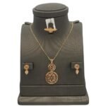 نصف طقم ذهب عيار 21 الوزن 4.32 جرام