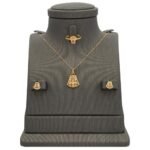 نصف طقم ذهب عيار 21 الوزن 3.34 جرام