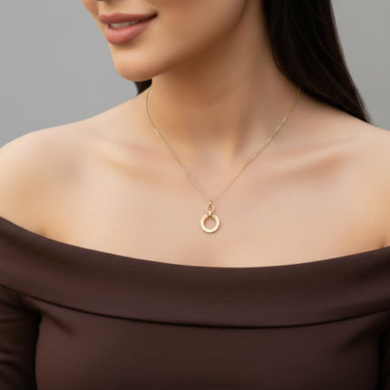 عقد ذهب عيار 18 الوزن 0.81 جرام