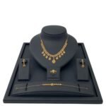 طقم ذهب عيار 21 الوزن 18.43 جرام