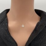 عقد ذهب عيار 18 الوزن 0.76 جرام