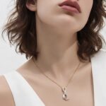 ⁦عقد ذهب عيار 18 وزن 0.86 جرام تصميم ناعم⁩ - الصورة ⁦2⁩