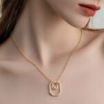 عقد ذهب عيار 18 وزن 1.01 جرام لمسة راقية