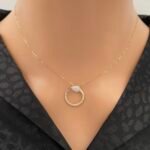 عقد ذهب عيار 18 الوزن 0.93 جرام