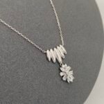 ⁦عقد ذهب عيار 18 الوزن 3.37 جرام⁩ - الصورة ⁦2⁩