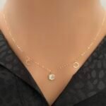 عقد ذهب عيار 18 الوزن 0.63 جرام