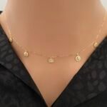 شوكر ذهب عيار 18 الوزن 1.06 جرام