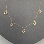 ⁦شوكر ذهب عيار 18 الوزن 0.98 جرام⁩ - الصورة ⁦3⁩