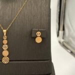 ⁦نصف طقم ذهب عيار 21 الوزن 4.31 جرام⁩ - الصورة ⁦3⁩