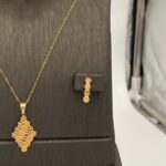 ⁦نصف طقم ذهب عيار 21 وزن 3.82 جرام اختيار الأناقة المثالي⁩ - الصورة ⁦3⁩
