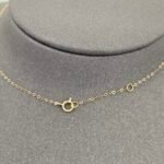 ⁦شوكر ذهب عيار 18 الوزن 1.06 جرام⁩ - الصورة ⁦2⁩