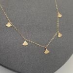 ⁦شوكر ذهب عيار 18 الوزن 1.04 جرام⁩ - الصورة ⁦5⁩