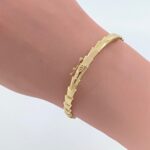 ⁦اسواره ذهب عيار 18 وزن 6.80 جرام لمسة أنيقة مميزة⁩ - الصورة ⁦4⁩