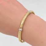 ⁦اسواره ذهب عيار 18 الوزن 9.82 جرام⁩ - الصورة ⁦2⁩