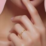 ⁦دبلة ذهب عيار 21 الوزن 0.80 جرام تصميم بسيط وفخم في نفس الوقت⁩ - الصورة ⁦2⁩