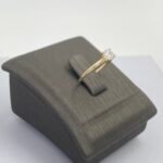 ⁦خاتم اطفال عيار 18 الوزن 0.93 جرام⁩ - الصورة ⁦2⁩