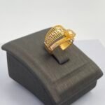 ⁦خاتم ذهب اطفال عيار 21 الوزن 1.53 جرام⁩ - الصورة ⁦2⁩