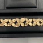 ⁦طقم ذهب عيار 18 الوزن 28.10 جرام⁩ - الصورة ⁦2⁩