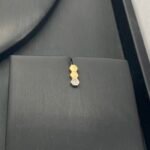 ⁦طقم ذهب عيار 18 الوزن 7.64 جرام⁩ - الصورة ⁦2⁩