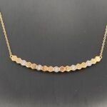 ⁦طقم ذهب عيار 18 الوزن 7.64 جرام⁩ - الصورة ⁦3⁩