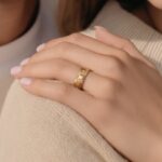 دبلة ذهب عيار 21 أناقة استثنائية لمحبي التصاميم الراقية جدًا